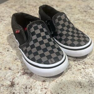 Baby Vans size 6